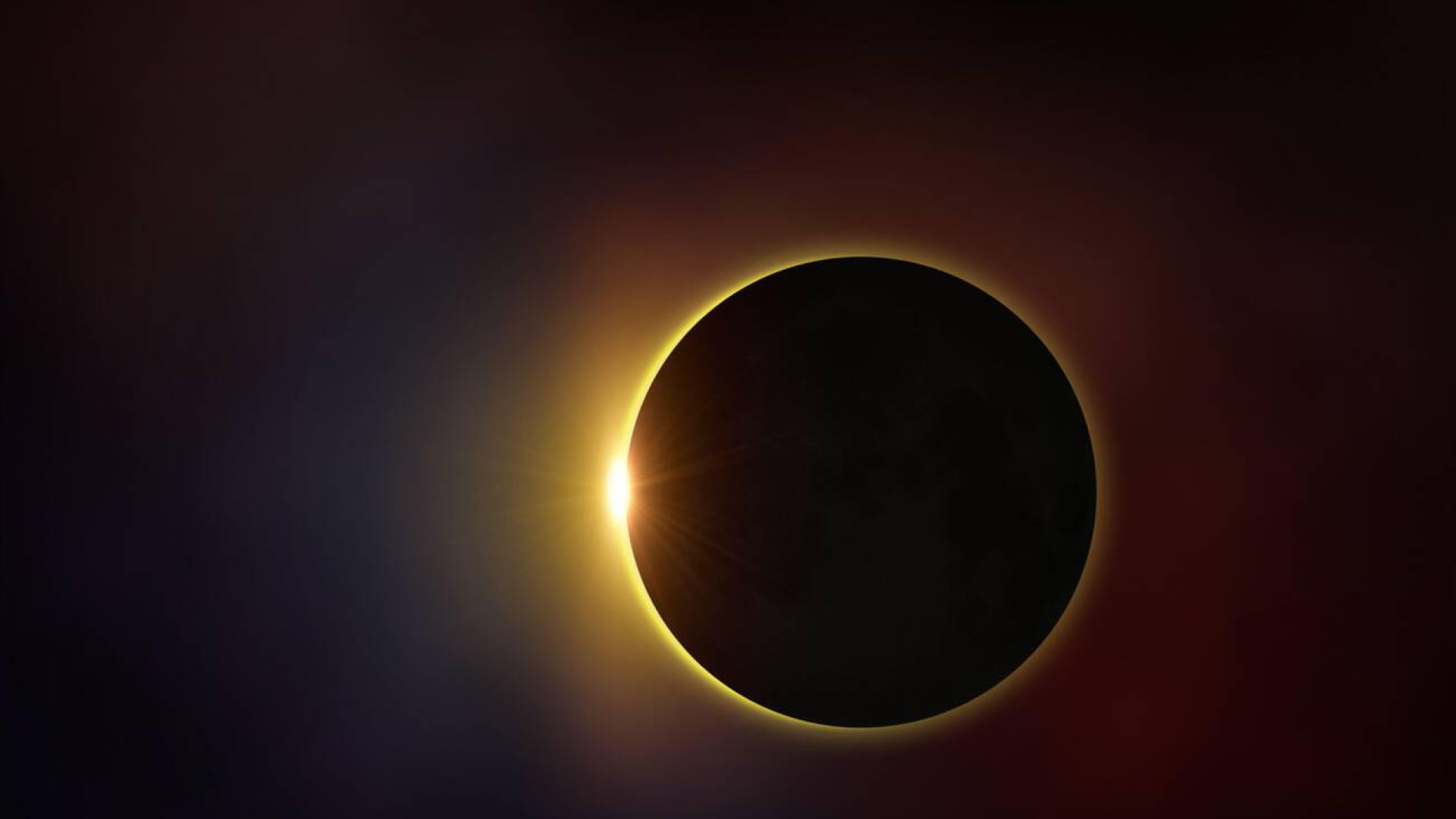 Jorge Alcalde, divulgador científico: "No existe ninguna forma segura de ver un eclipse de sol que no sea utilizando las gafas específicamente diseñadas para ello"