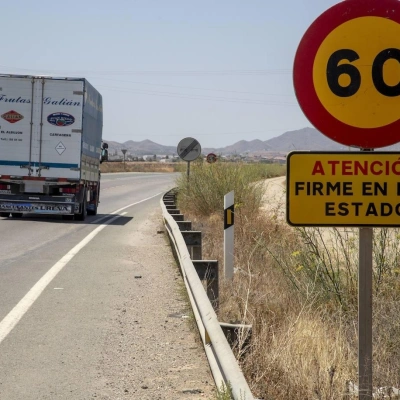 Imagen de una carretera en mal estado en España