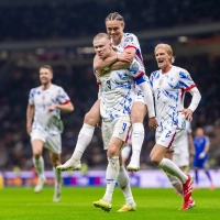 Erling Haaland anotó un doblete y mandó a Italia a la repesca.