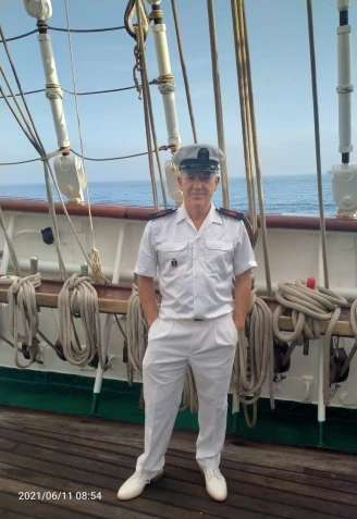 Vicente Faraldo, peluquero del Juan Sebastián de Elcano