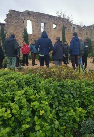 Treinta internos salen de prisión para rehabilitar un monasterio en Burgos: una experiencia de libertad y resocialización