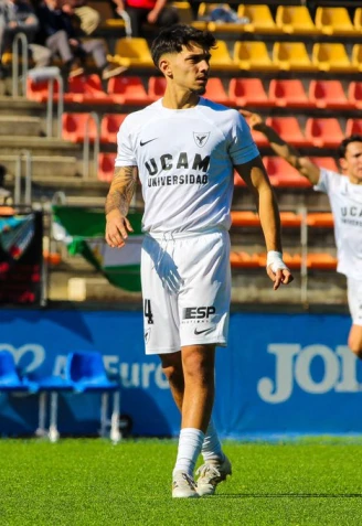 Debutó Pablo Hernández