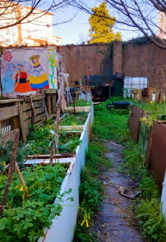 En el huerto ecológico se cultivan frutas y verduras