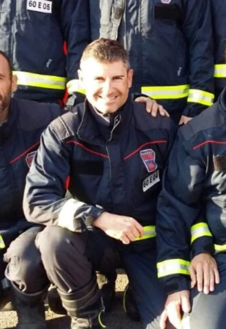 David en una foto junto a los compañeros del cuerpo de bomberos de Molina del Segura