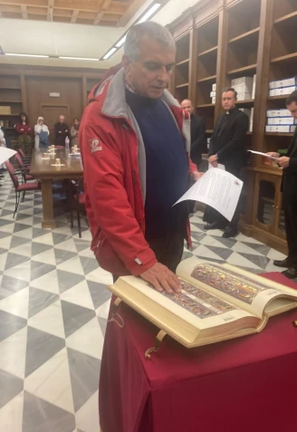 Angel Roman Idigoras jurando el cargo como vicario episcopal de Alcala de Henares