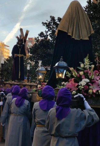 Procesión del Encuentro Camino del Calvario del Miércoles Santo, en la Semana Santa de Gijón