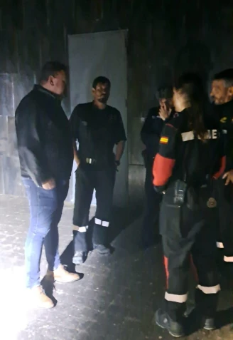 Antonio Rodríguez Osuna, recibiendo al personal de la UME