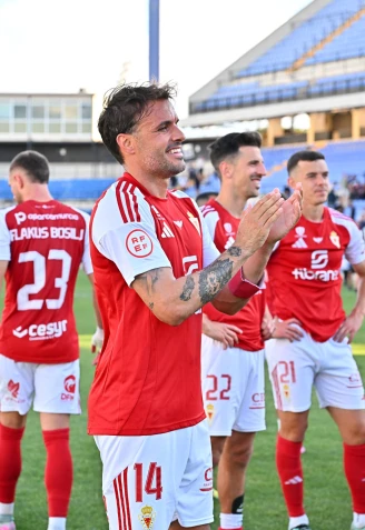 El Real Murcia logra una sufrida victoria en Alicante