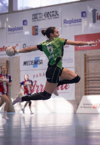 Beti Onak logra la permanencia en la máxima categoría del balonmano femenino