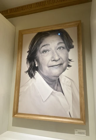 Imagen de una de las empleadas de Zara que lleva trabajando en la firma desde su nacimiento