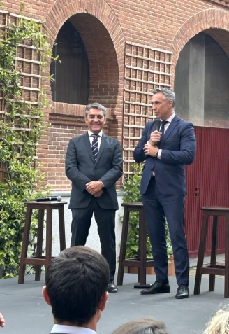 El consejero Carlos Novillo y Victorino Martín hijo