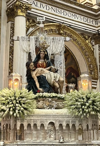 La Virgen en la Catedral