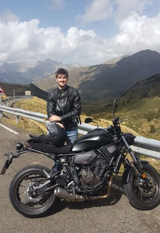 Josep Boan, con su moto