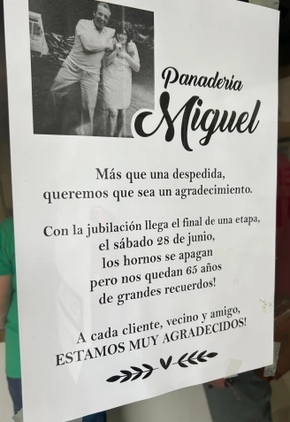 Cartel anunciado el cese