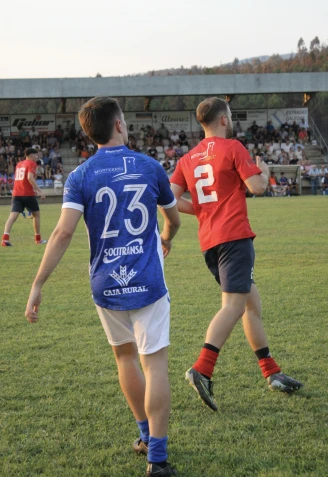 Momento del partido solidario