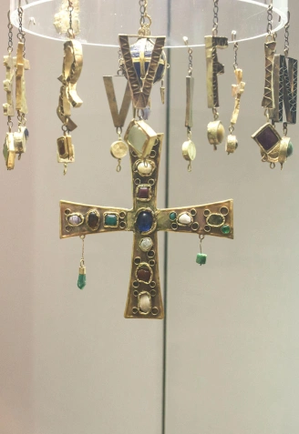 2D7HPHH Barcelona, Spain - Dec 27th, 2019: Visigothic Treasure of Torredonjimeno. Votive crown. Archaeology Museum of Catalonia, Barcelona, Spain