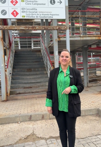 Carla Greciano en la estacion de La Navata