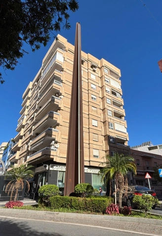 Cortes de tráfico en Motril por traslado del "obelisco" este jueves por la tarde