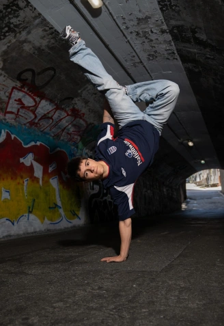 David Amor tiene 19 años y lleva más de 10 años bailando