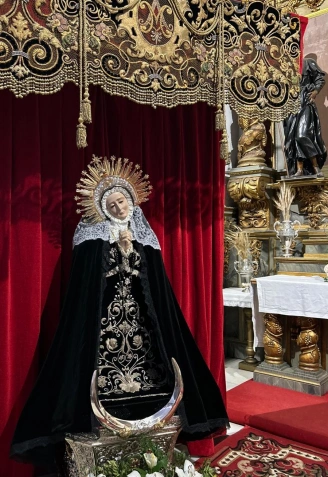 La Santísima Virgen de la Soledad en la capilla del Sagrario de Santa María la Real