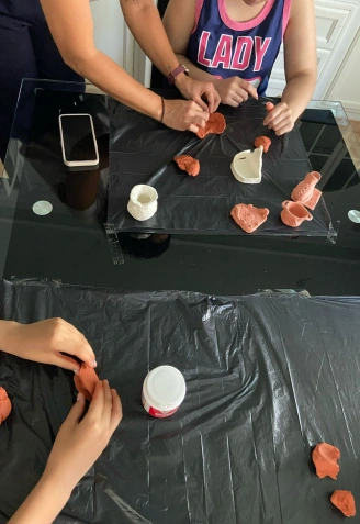 “Ver que ahora viven con autonomía… eso nos da fuerza para seguir cada día”, confiesa Melisa.