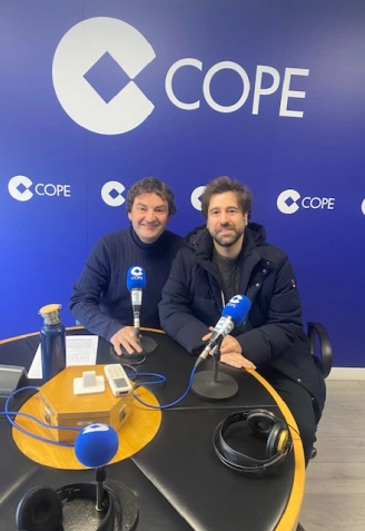 Daniel Minimalia en los estudios de COPE Ourense donde realizó su primera entrevista cuando empezó en el mundo de la música