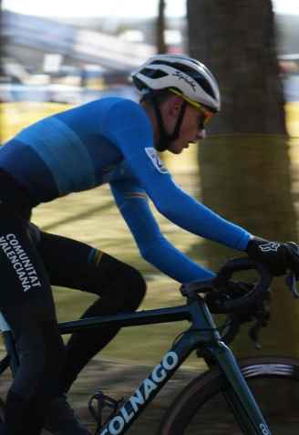 El jove ciclista de Gata Marc Moncho brilla al Campionat d’Espanya de Ciclocròs