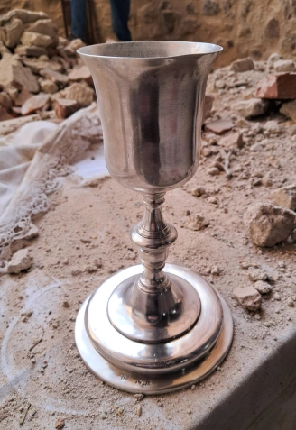 Caliz intacto tras el derrumbre