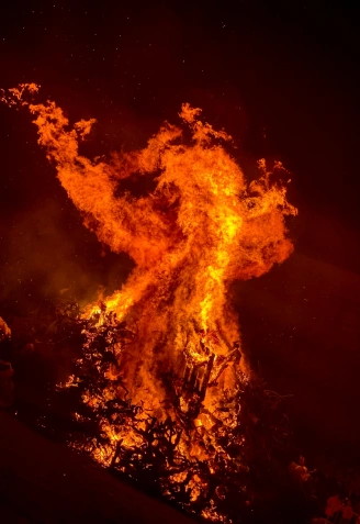 Mención de honor a una de las fotografías de Las Candelas 2025