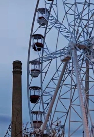 Imagen de la noria gigante de Zaragoza ya instalada.