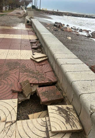 El temporal marítimo deja también daños en Moncofa