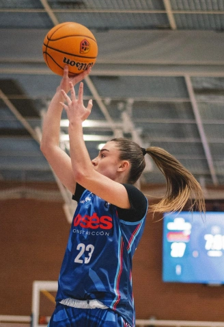 Andrea Elso, de Osés Contrucción Ardoi