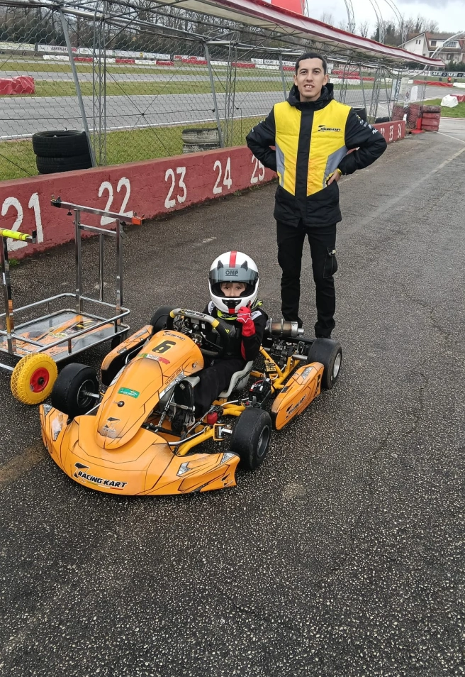 ?__d=1%2F%3Fhidemenu%3Dtrue