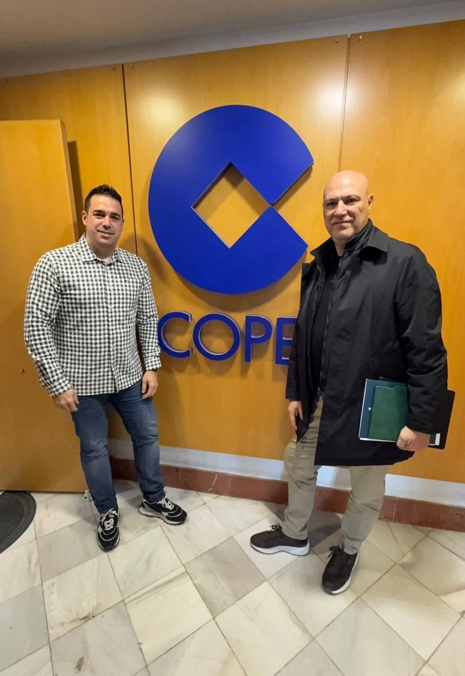 José Luis Gordillo y Carlos Ponce en su visita a COPE Valencia