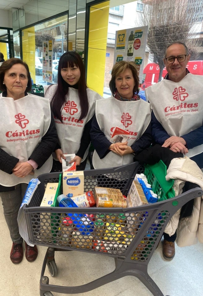 La solidaridad de Jaén desborda la despensa de Cáritas con más de 12.000 kilos de alimentos