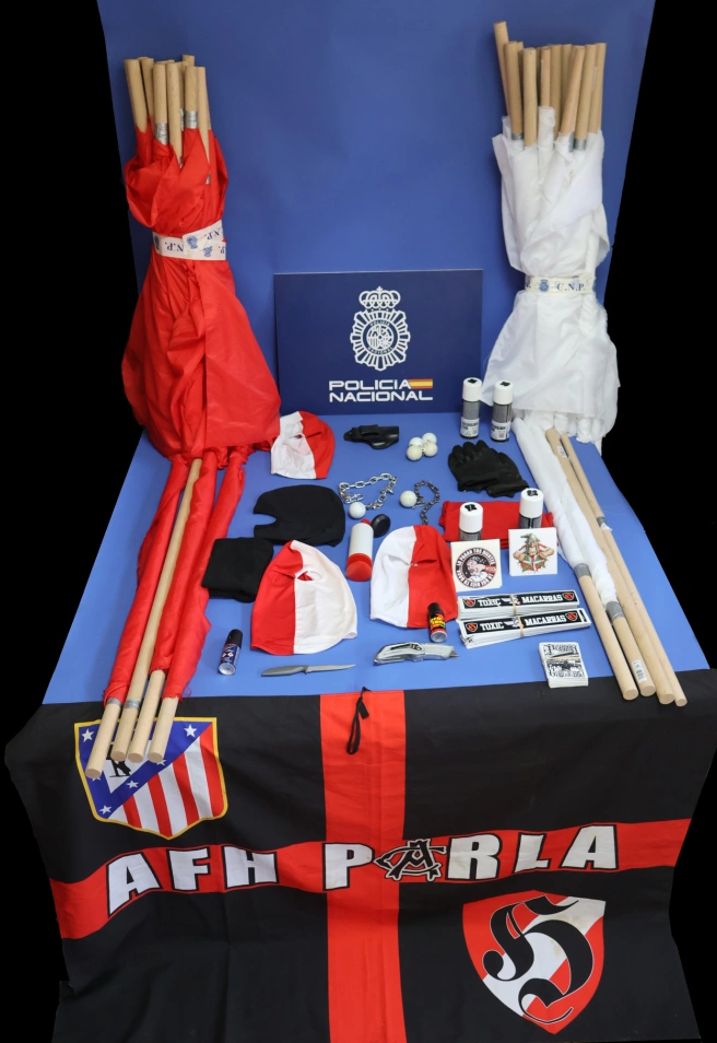 Intervienen material peligroso e identifican a 91 ultras antes de la Copa del Rey