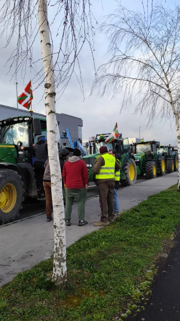 Segunda tractorada del año desde Jundiz, Álava