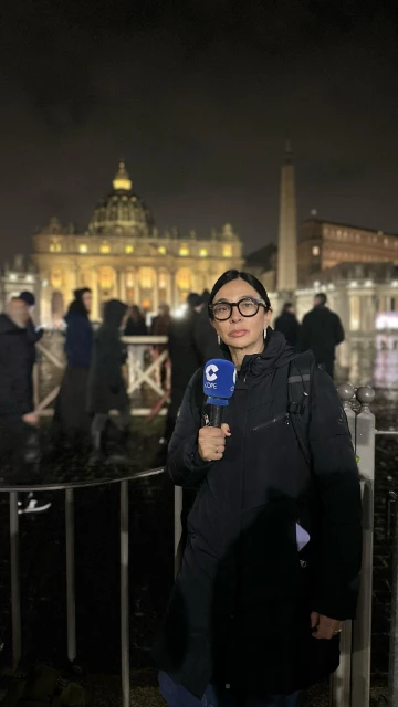 La codirectora de Mediodía COPE relata desde Roma cómo es el sentir de los fieles que están pendientes de la salud del Pontífice