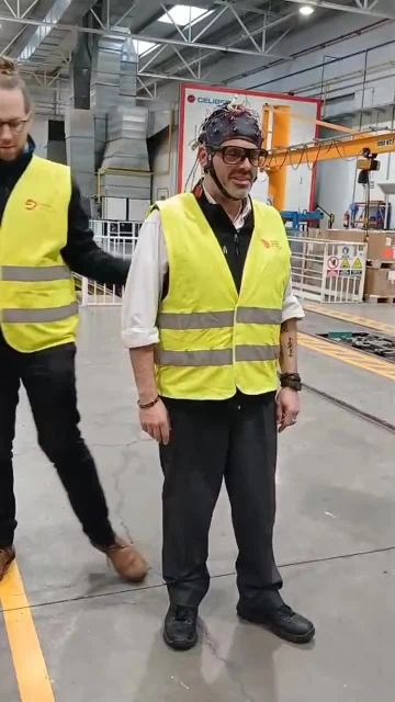 La tecnología aplicada a la seguridad: así son los dispositivos corporales en los tranvías de Zaragoza