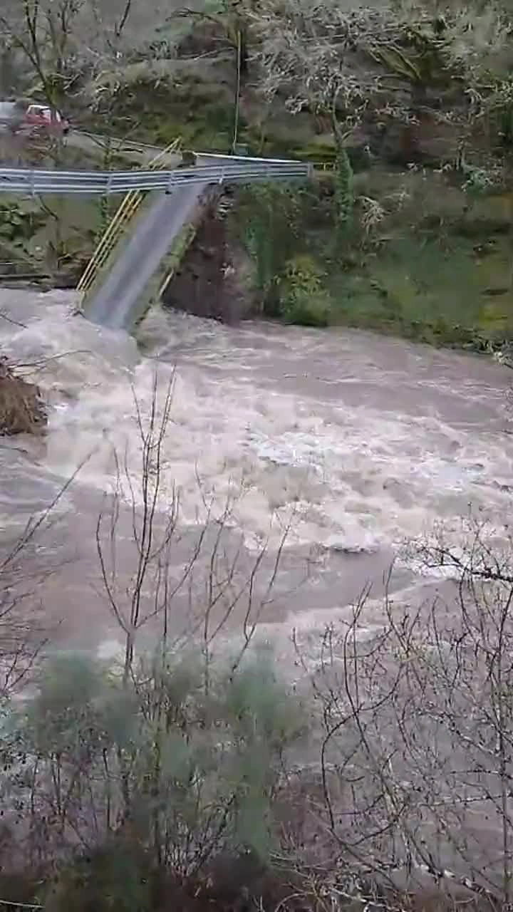 El temporal se llevó por delante la Ponte da Aceña, en Navia de Suarna