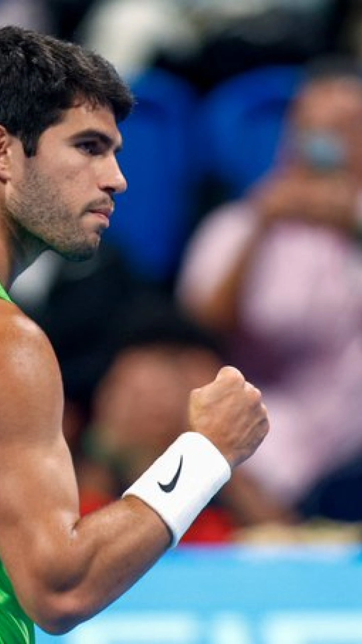 Carlos Alcaraz avanza en Doha