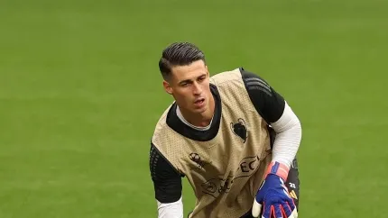 Kepa durante un calentamiento con el Real Madrid.