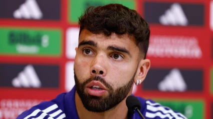 David Raya, en una rueda de prensa con la selección española.