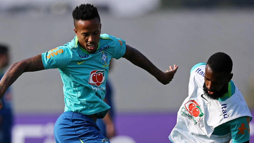 Militao durante un entrenamiento con Brasil.