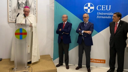 El arzobispo durante la bendición de la Fernando III