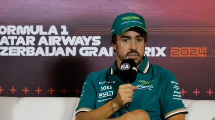 Fernando Alonso durante la rueda de prensa del GP de Azerbaiyán.