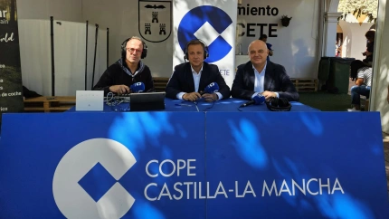 Juan Carlos Sevilla, director de COPE CLM; Manuel Serrano, alcalde de Albacete y Miguel Yeste, jefe de redacción de COPE Albacete