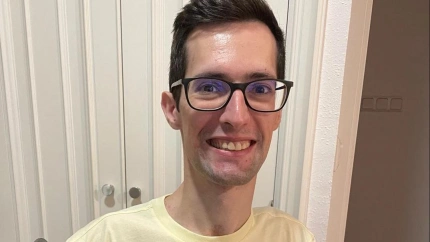 Javier sacó una ingeniería a pesar de las dificultades