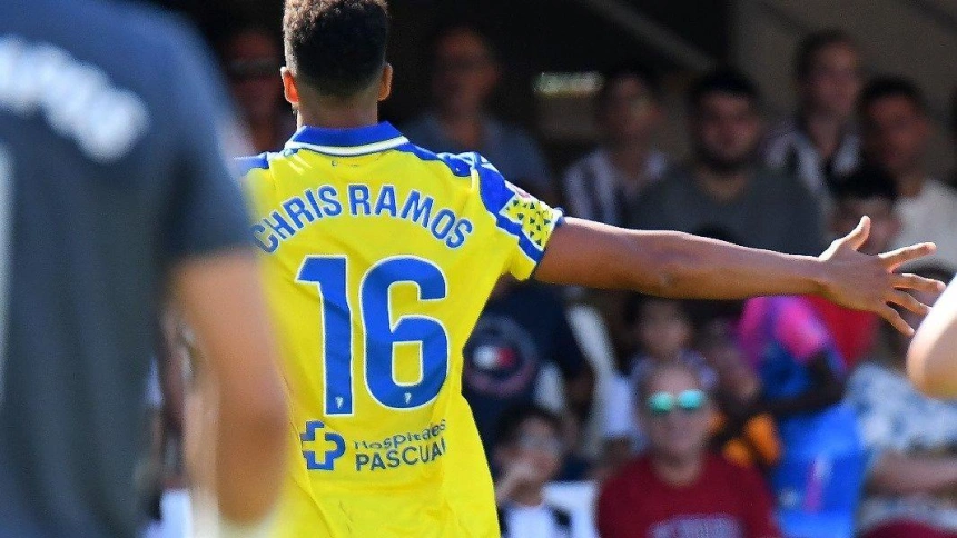 Chris Ramos celebra su doblete