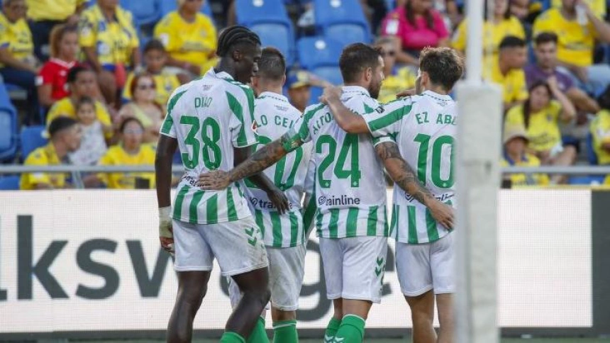 El Betis celebra el gol de Lo Celso (LaLiga)